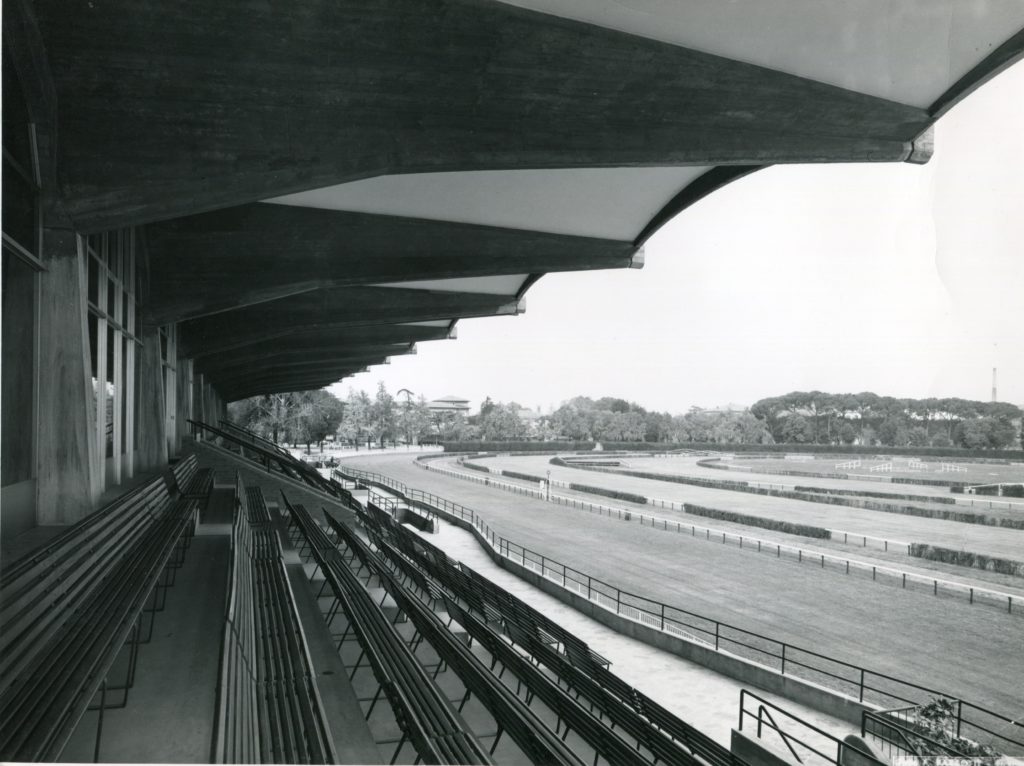  Foto Barsotti. Ippodromo del Visarno, Archivio Giovanni Berni, Fotografie 3 - Archivio di Stato di Firenze